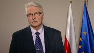 «Никто из тех, кто хочет оставаться честным и основанным на фактах, в настоящее время не может ответить надежно», - считает немецкий журналист, выражая удивление тем, что Варшава подвергается нападению «с такой жестокостью и таким импульсом»